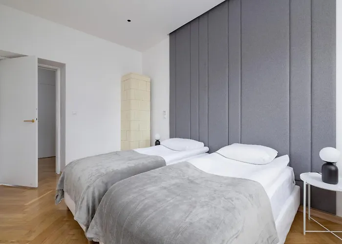 Slowackiego Elegant Apartment Krakow By Noclegi Renters