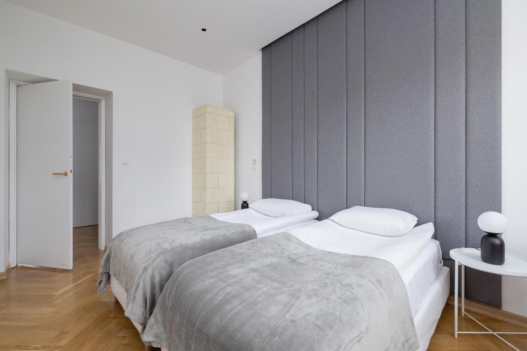 Apartment Slowackiego Elegant By Renters